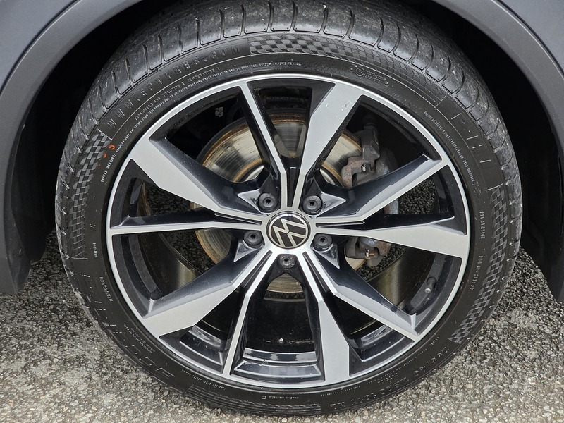 Volkswagen Tiguan TSI R-Line - U91595