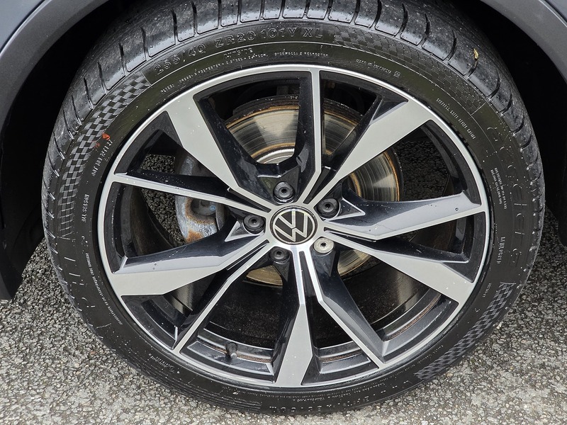 Volkswagen Tiguan TSI R-Line - U91595