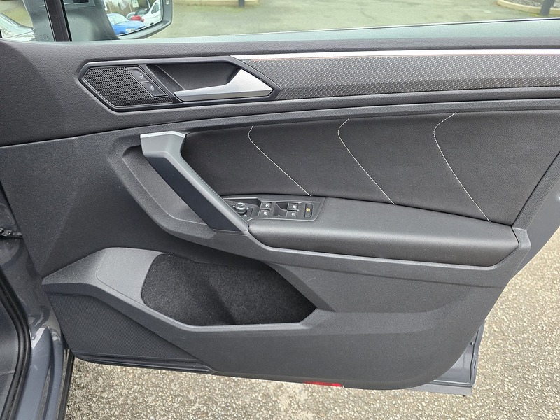 Volkswagen Tiguan TSI R-Line - U91595