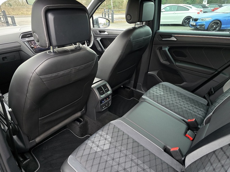 Volkswagen Tiguan TSI R-Line - U91595