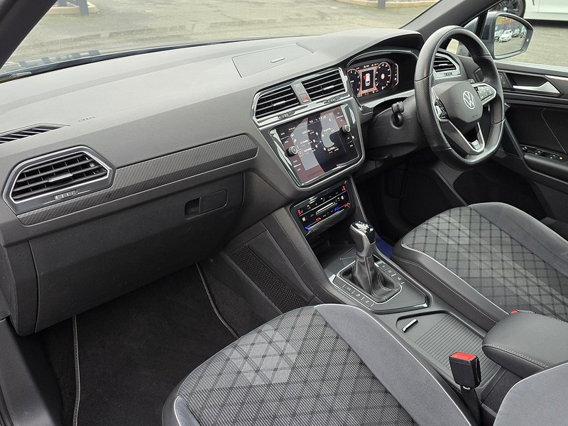 Volkswagen Tiguan TSI R-Line - U91595