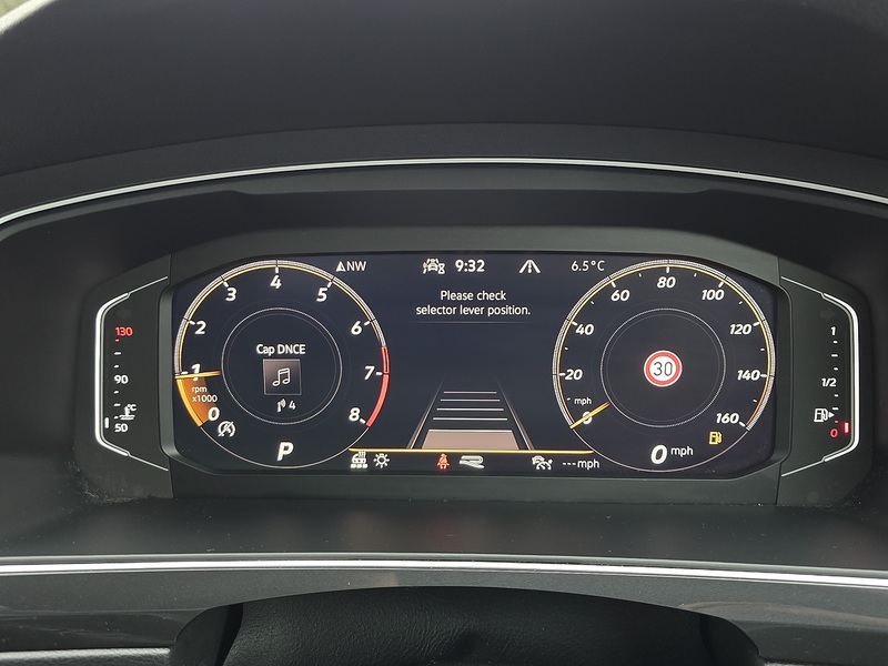 Volkswagen Tiguan TSI R-Line - U91595