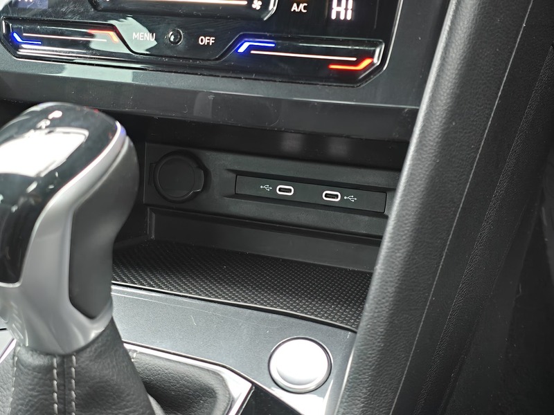 Volkswagen Tiguan TSI R-Line - U91595