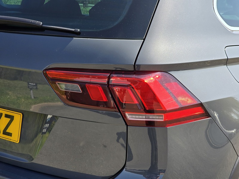 Volkswagen Tiguan TSI R-Line - U91595