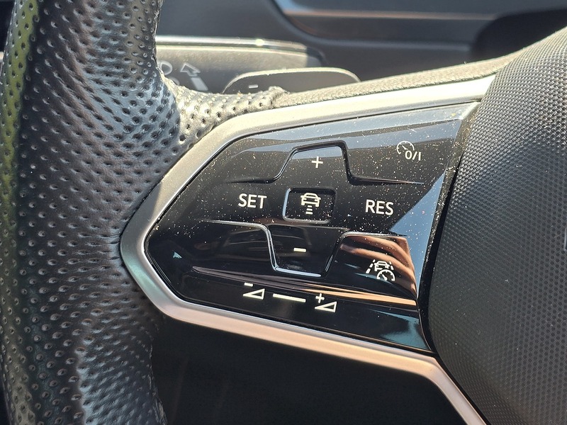 Volkswagen Tiguan TSI R-Line - U91595