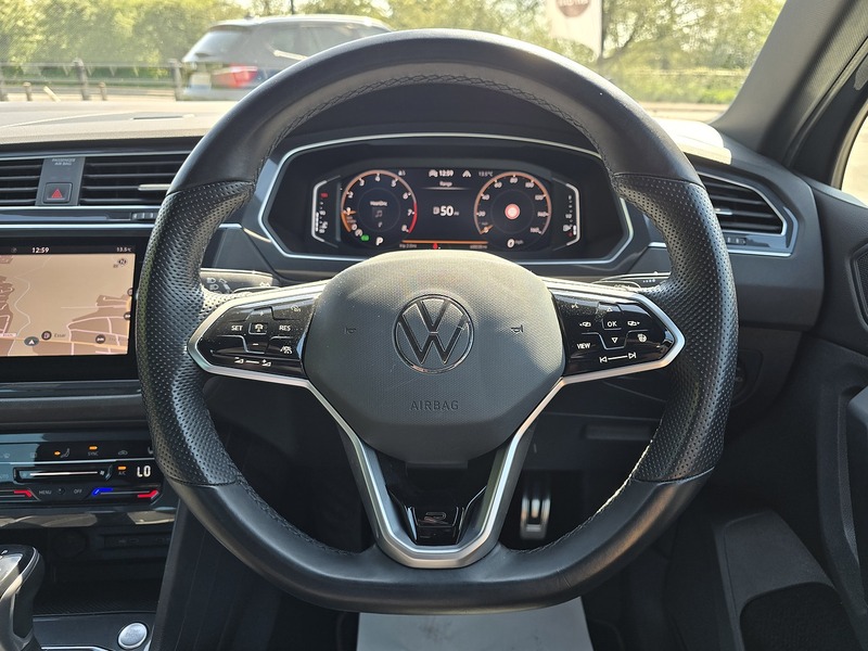 Volkswagen Tiguan TSI R-Line - U91595