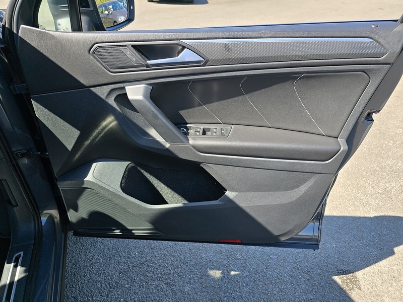 Volkswagen Tiguan TSI R-Line - U91595