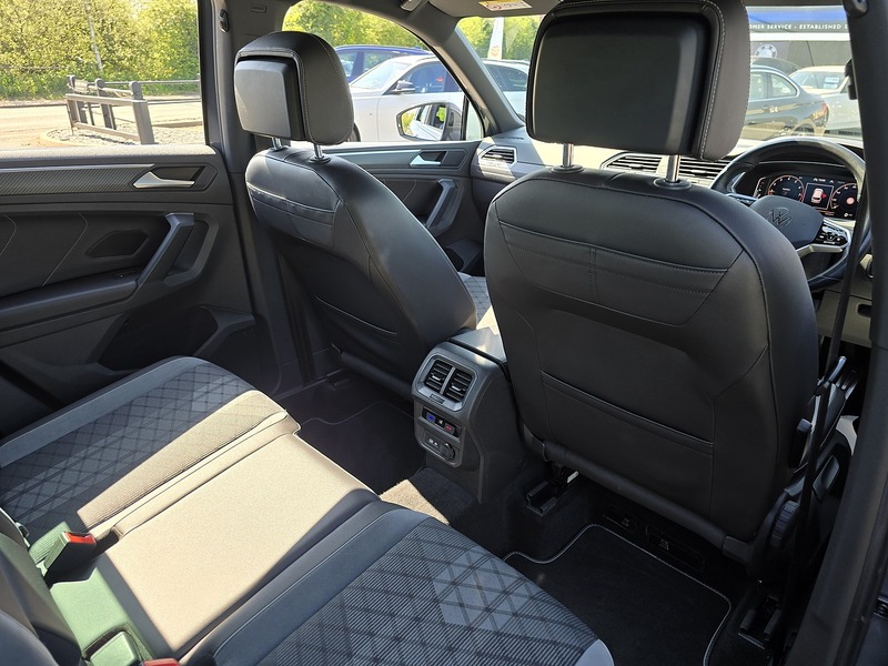 Volkswagen Tiguan TSI R-Line - U91595