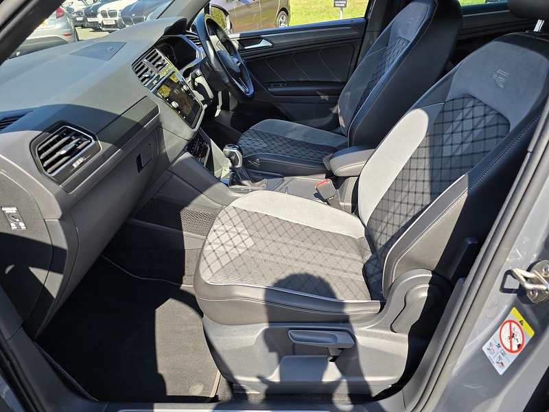 Volkswagen Tiguan TSI R-Line - U91595