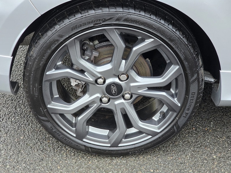 Ford Fiesta T EcoBoost ST-Line - U91603