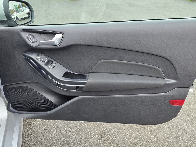 Ford Fiesta T EcoBoost ST-Line - U91603