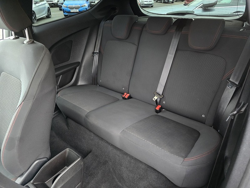 Ford Fiesta T EcoBoost ST-Line - U91603