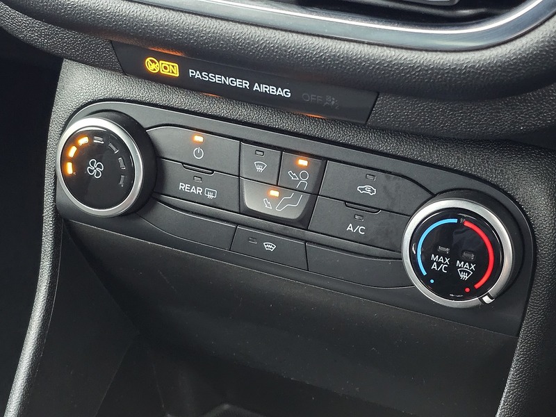 Ford Fiesta T EcoBoost ST-Line - U91603