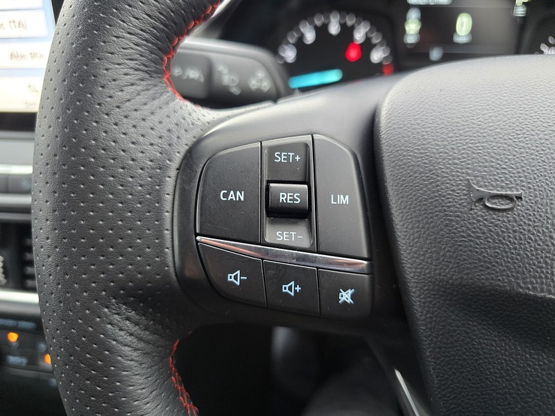 Ford Fiesta T EcoBoost ST-Line - U91603