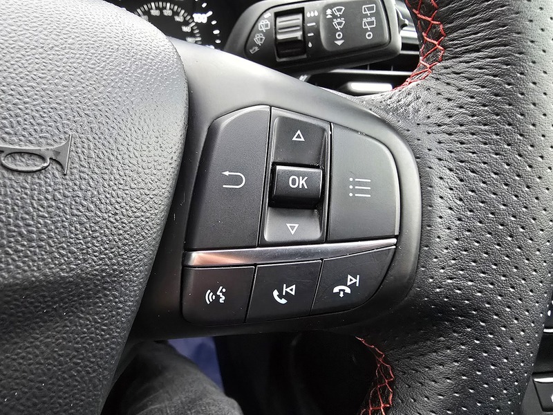 Ford Fiesta T EcoBoost ST-Line - U91603