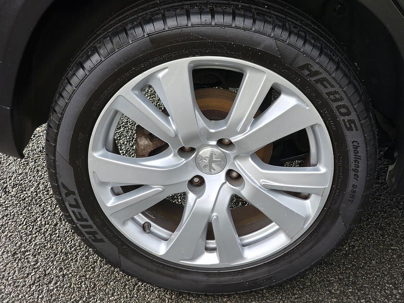 Peugeot 2008 PureTech Allure - U91610