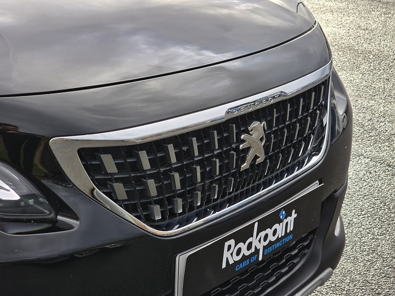 Peugeot 2008 PureTech Allure - U91610