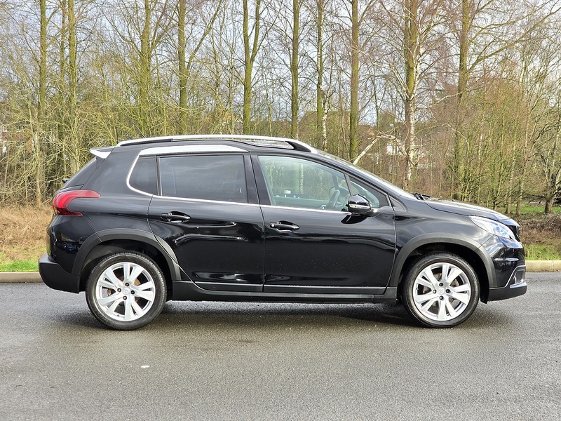 Peugeot 2008 PureTech Allure - U91610