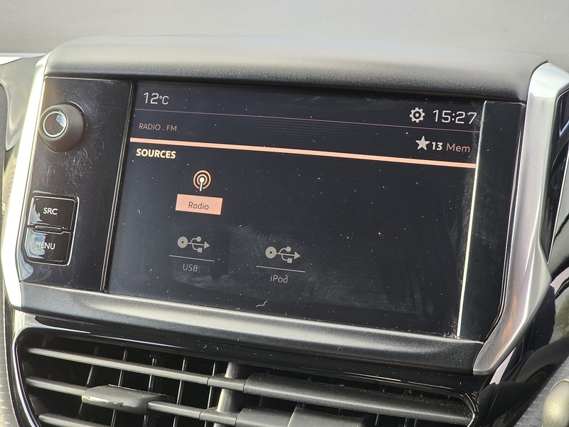 Peugeot 2008 PureTech Allure - U91610