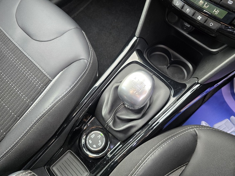 Peugeot 2008 PureTech Allure - U91610