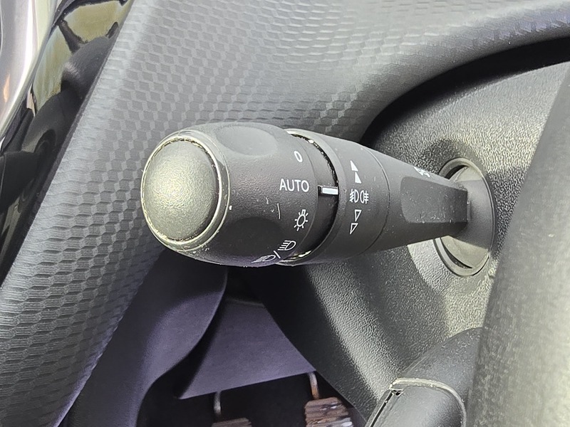 Peugeot 2008 PureTech Allure - U91610