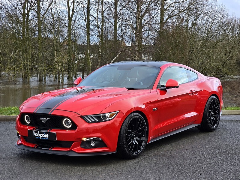 Ford Mustang V8 GT - U91620