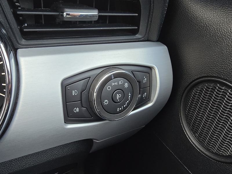 Ford Mustang V8 GT - U91620