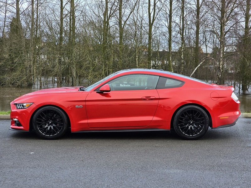 Ford Mustang V8 GT - U91620