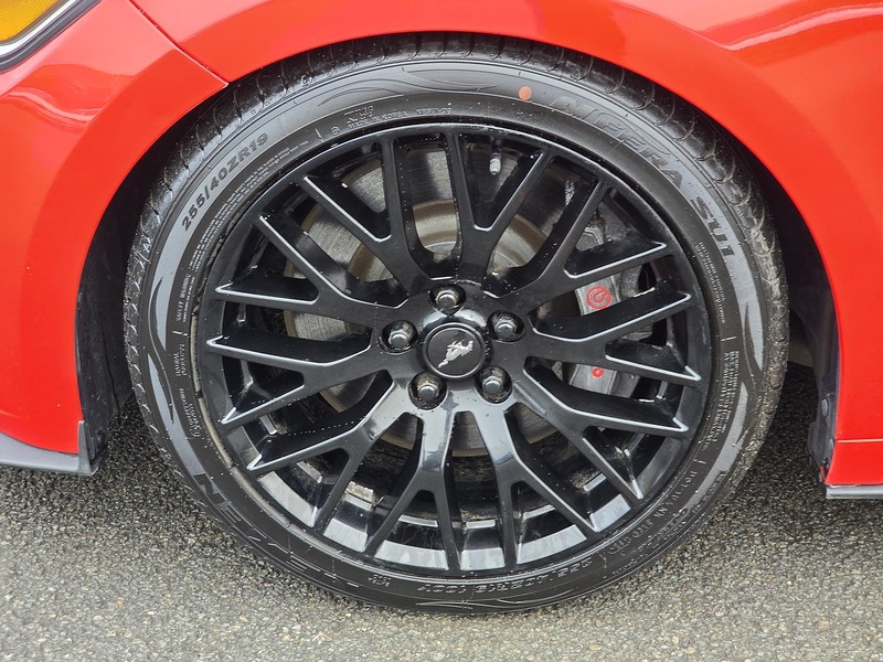 Ford Mustang V8 GT - U91620