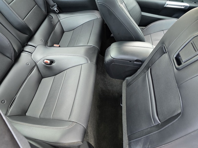 Ford Mustang V8 GT - U91620