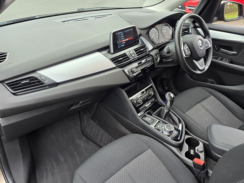 BMW 2 Series Active Tourer 218i SE - U91624