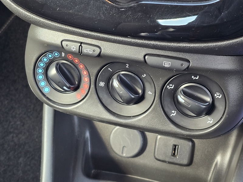 Vauxhall Corsa i ecoTEC Energy - U91627