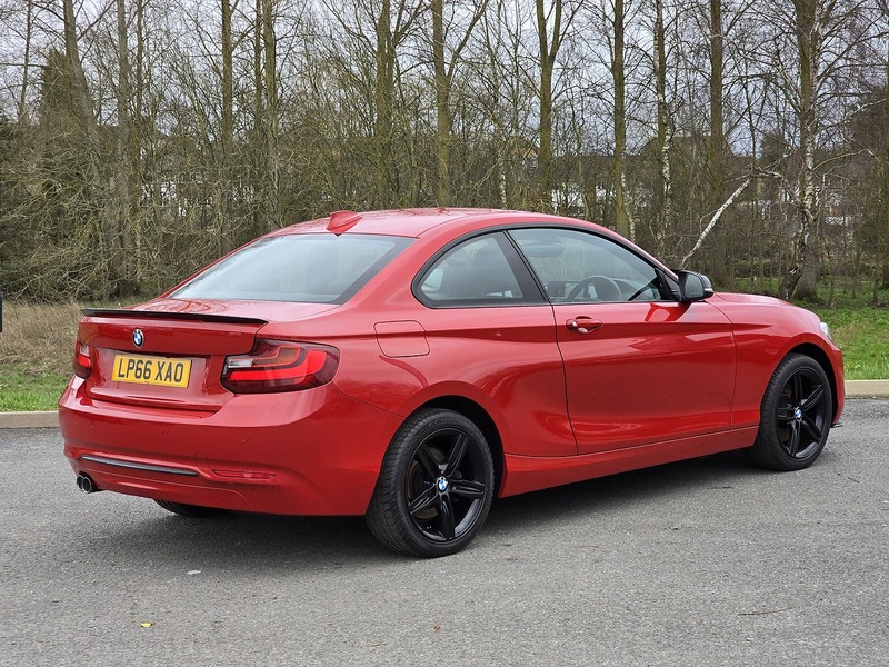 BMW 2 Series 220i Sport - U91637