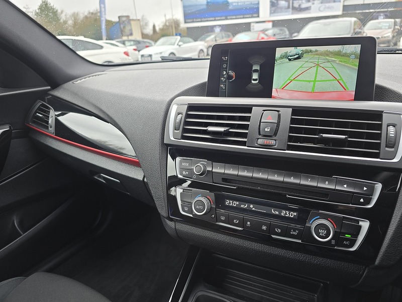 BMW 2 Series 220i Sport - U91637