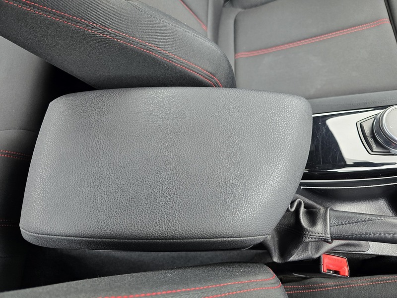 BMW 2 Series 220i Sport - U91637