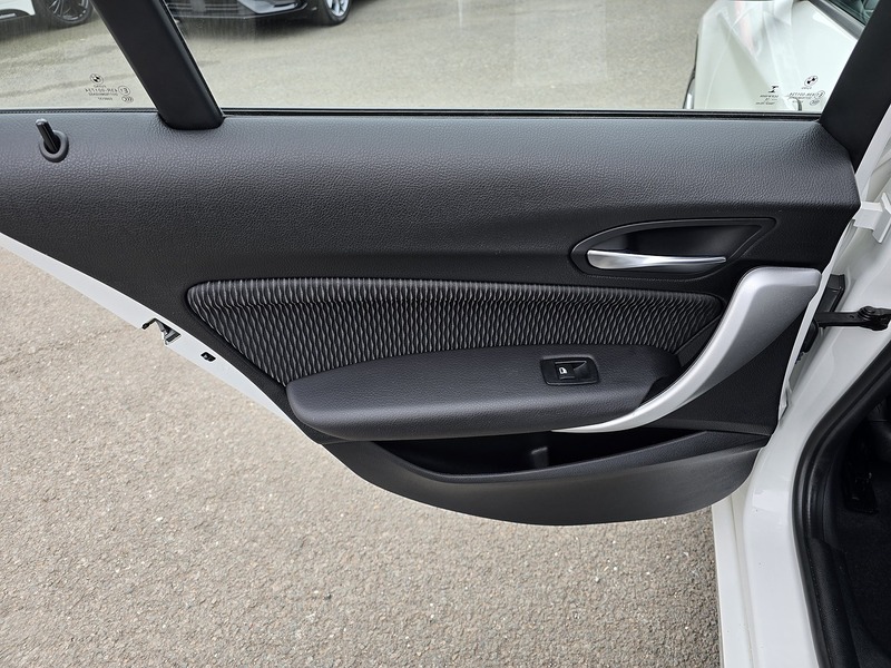 BMW 1 Series 116d SE Business - U91643