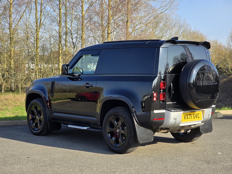 Land Rover Defender 90 D200 MHEV - U91650