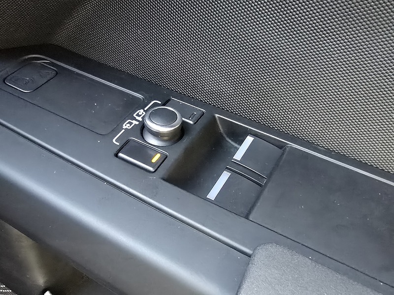 Land Rover Defender 90 D200 MHEV - U91650