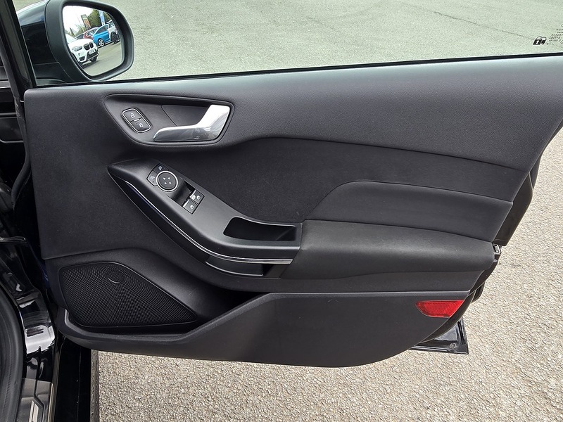 Ford Fiesta T EcoBoost ST-Line - U91653