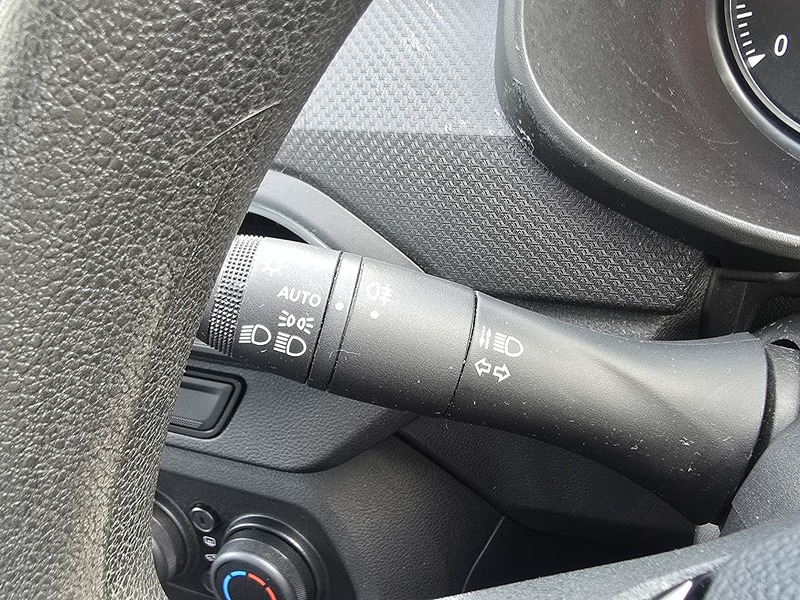 Dacia Sandero SCe Essential - U91662