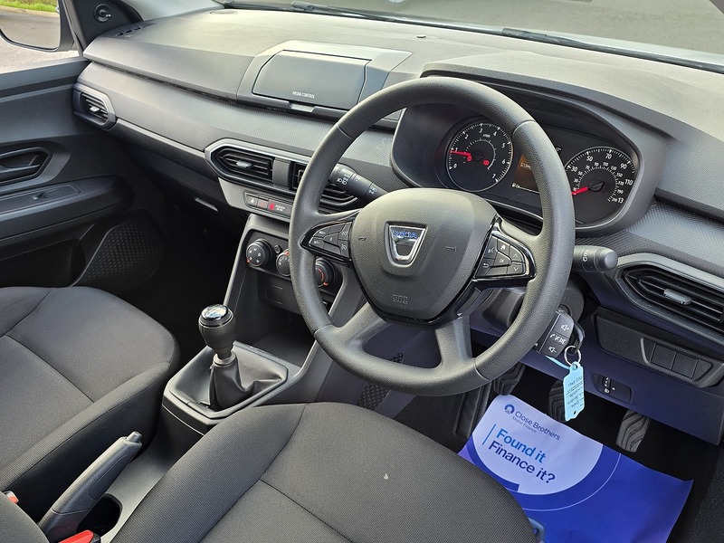 Dacia Sandero SCe Essential - U91662