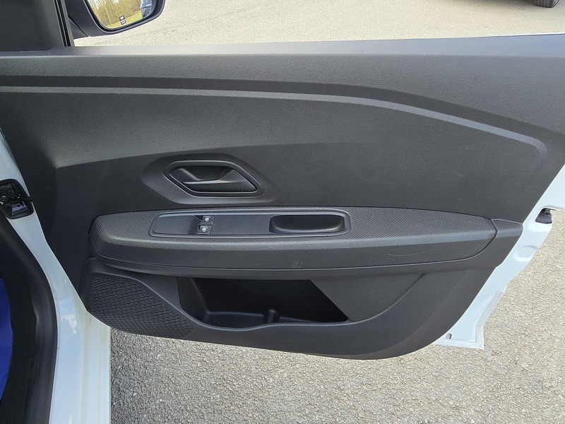 Dacia Sandero SCe Essential - U91662