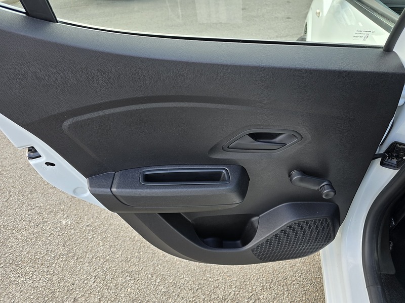 Dacia Sandero SCe Essential - U91662