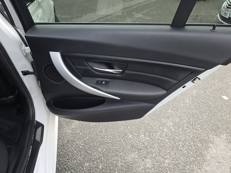 BMW 3 Series 320d M Sport - U91664