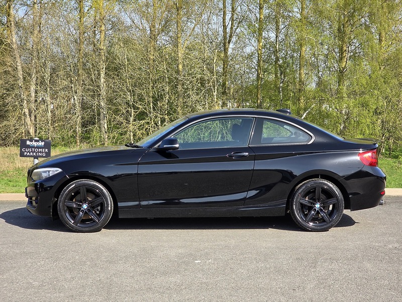 BMW 2 Series 220d Sport - U91669