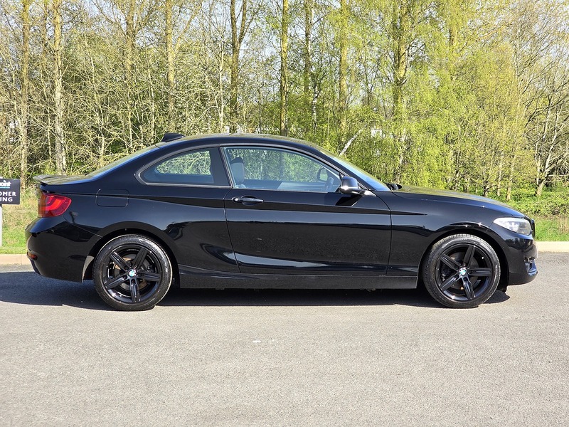 BMW 2 Series 220d Sport - U91669