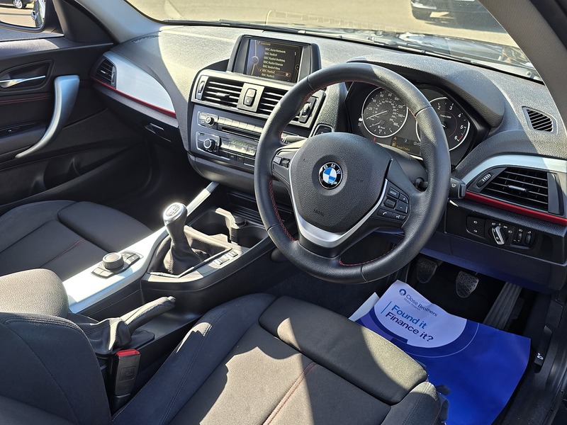 BMW 2 Series 220d Sport - U91669