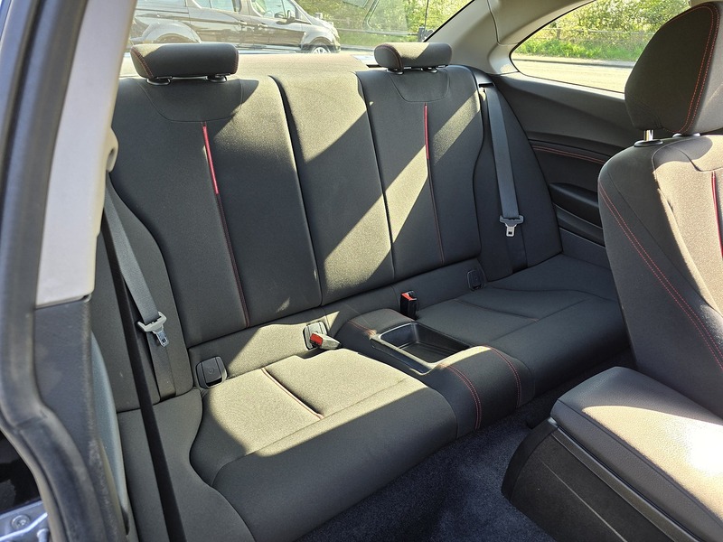 BMW 2 Series 220d Sport - U91669