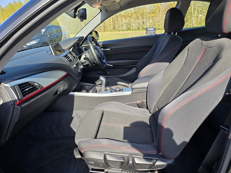 BMW 2 Series 220d Sport - U91669