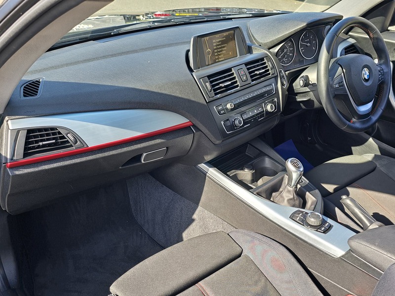 BMW 2 Series 220d Sport - U91669